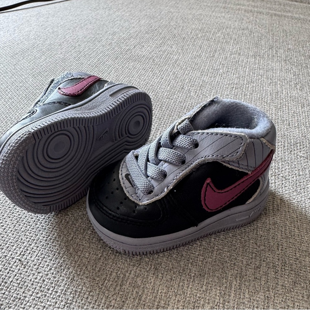 Vintage Nike baby Sneakers - Black and pewter blue